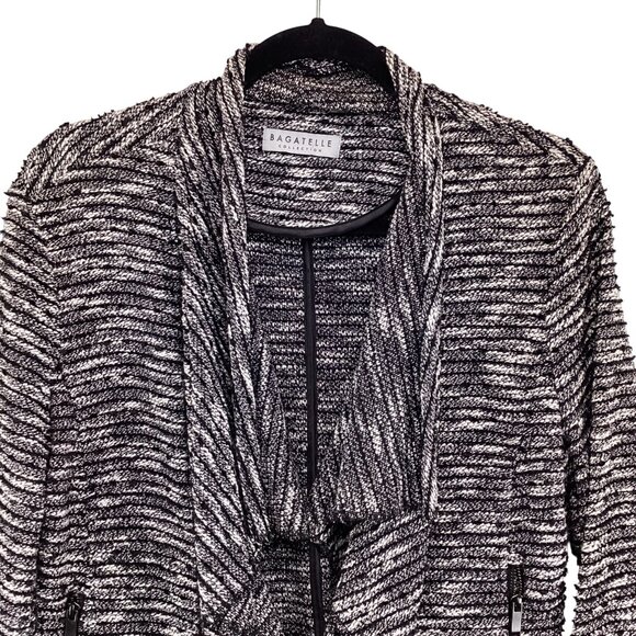 Bagatelle‎ Boucle’ Jacket Size Small Black & White Tweed Blazer - Picture 2 of 8